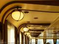 Deckenlampen im Restaurant Fensterseite