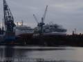 MS Kong Harald in der Bredo-Werft in Bremerhaven (Jan.2013), MS Midnatsol daneben