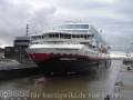 MS MIDNATSOL in der Doppelschleuse Bremerhaven am 7.Februar 2013