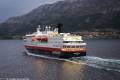 MS Nordkapp am Hornelen