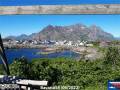 Henningsvær, Bergen auf der Nachbarinsel Austvågen